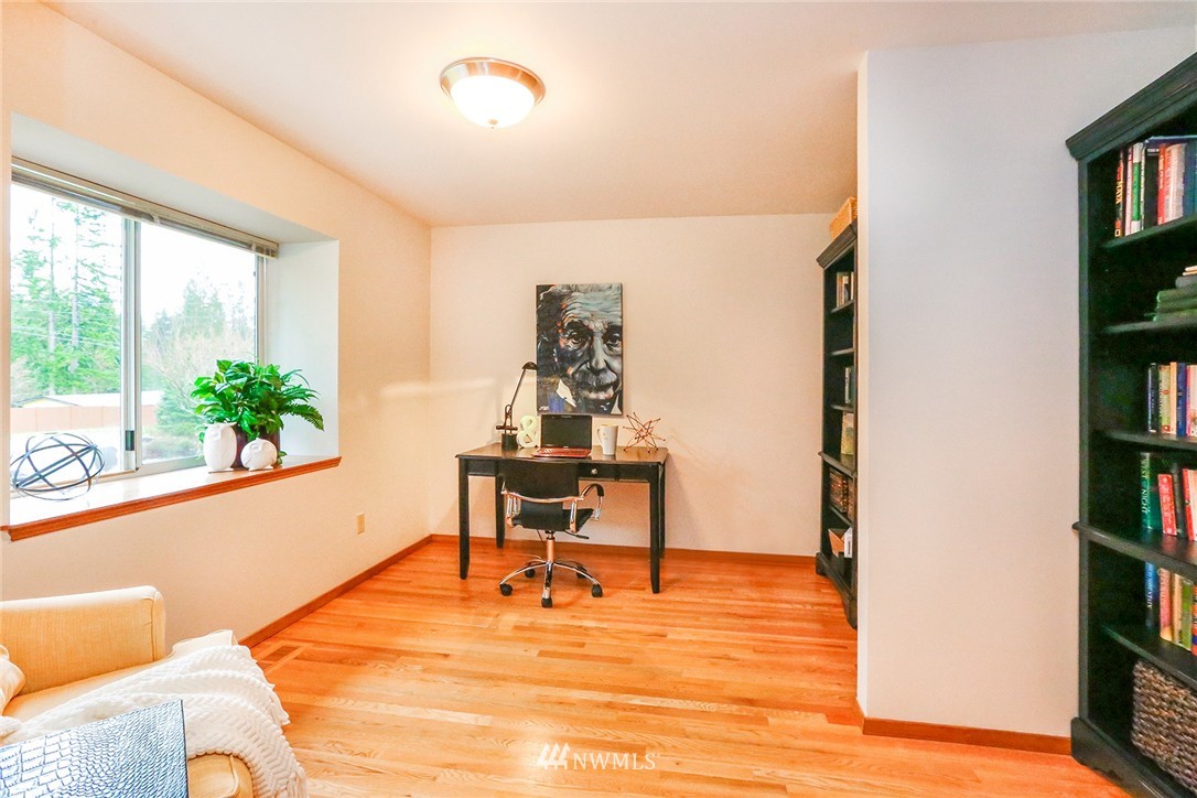 4814 200th Street Southeast Bothell, WA 98012 - Photo 15 of 25 Gallery Image 15
