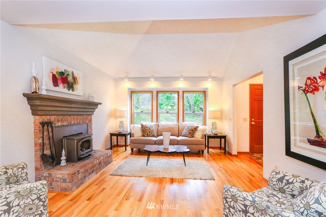 4814 200th Street Southeast Bothell, WA 98012 - Photo 5 of 25 Gallery Image 5