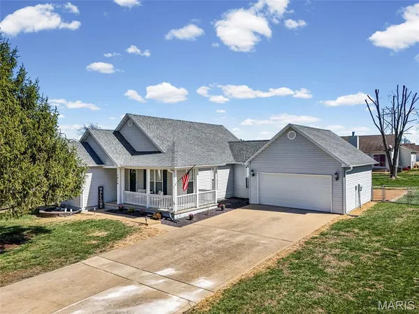 $310,000 | 1410 Coyote, Farmington, MO 63640