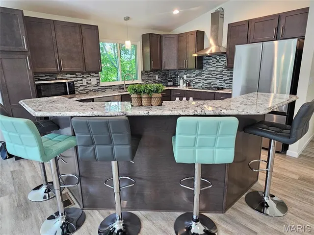 $420,000 | 3968 Royal Estates Drive, St. Louis, MO 63129