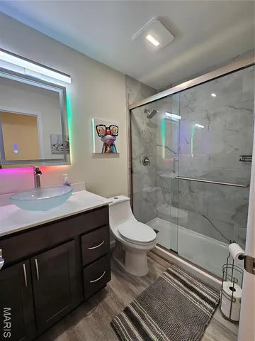 $420,000 | 3968 Royal Estates Drive, St. Louis, MO 63129