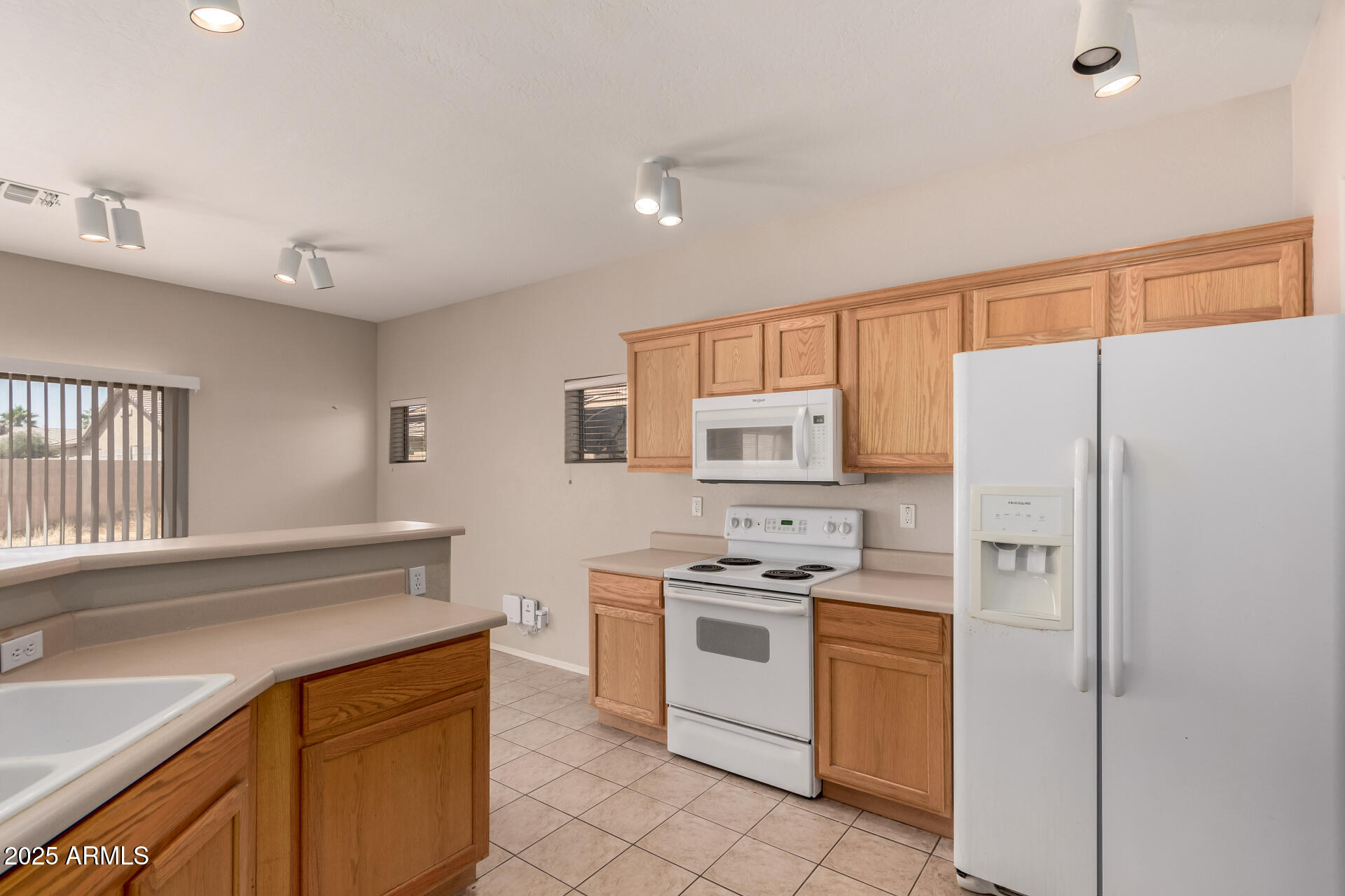 45071 Portabello Road Maricopa, AZ 85139 - Photo 10 of 35 10 - Portabello