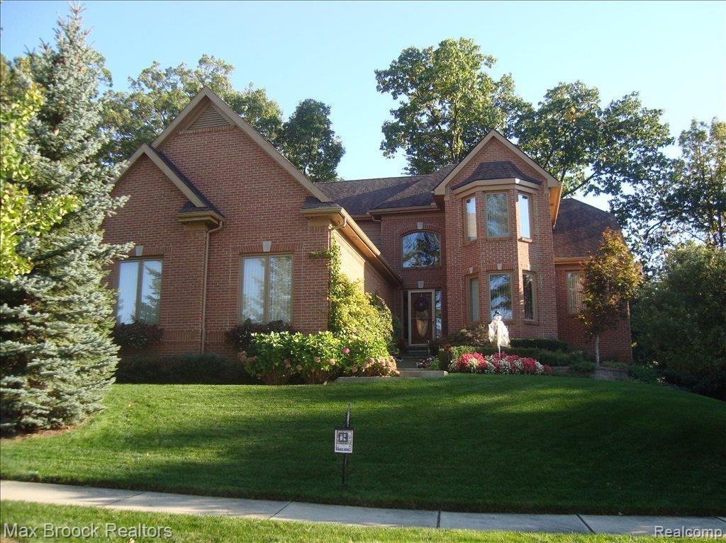 558 Bloomer Ridge Drive Rochester, MI 48307 - Photo 1 of 18 Great Community!