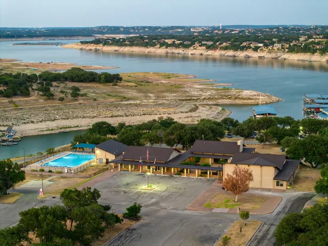 $299,000 | 302 Venture Boulevard South, Lago Vista, TX 78645