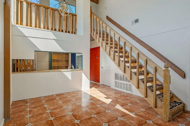 $299,000 | 302 Venture Boulevard South, Lago Vista, TX 78645