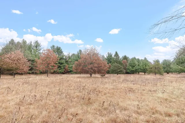 $320,000 | N1408 3rd, Coloma, WI 54930