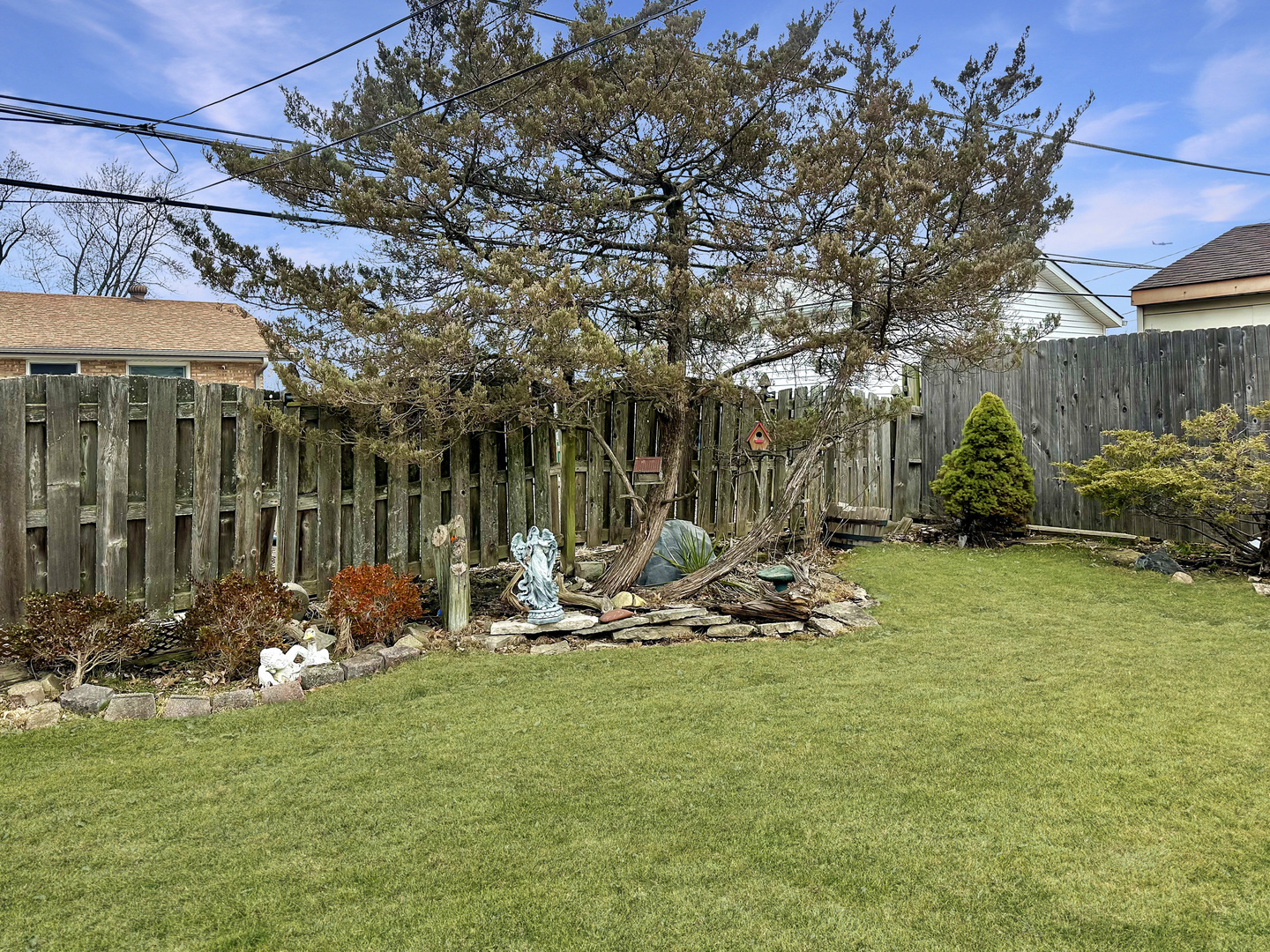 9112 Homestead Lane Bridgeview, IL 60455 - Photo 28 of 29 a view of a patio with chair and tables