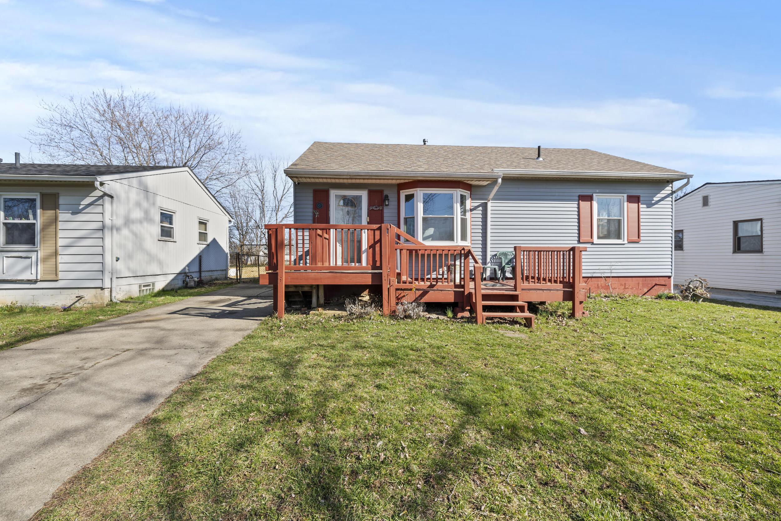 690 Williams Road Columbus, OH 43207 - Photo 1 of 23 1_front 01