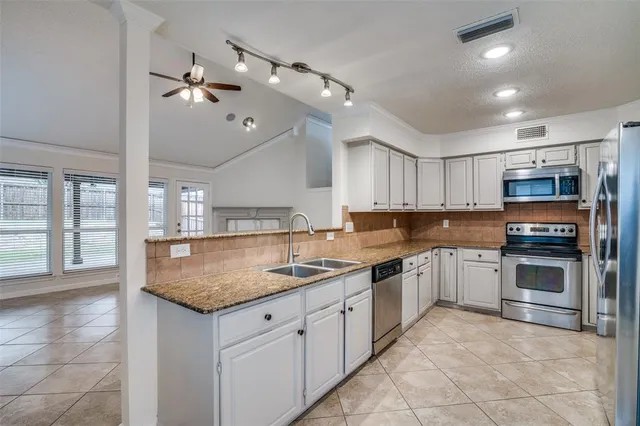 $3,100 | 3009 Cemetery Hill Road, Carrollton, TX 75007