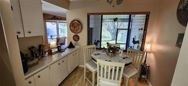 $390,000 | 440 Lakeview Drive, Unit 33, Palm Harbor, FL 34683