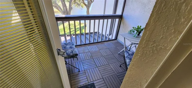 $390,000 | 440 Lakeview Drive, Unit 33, Palm Harbor, FL 34683