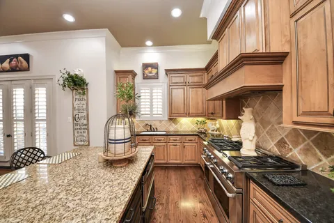 $795,000 | 1406 Lake Pointe Parkway, Sugar Land, TX 77478