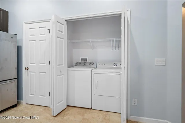 a view of utility room