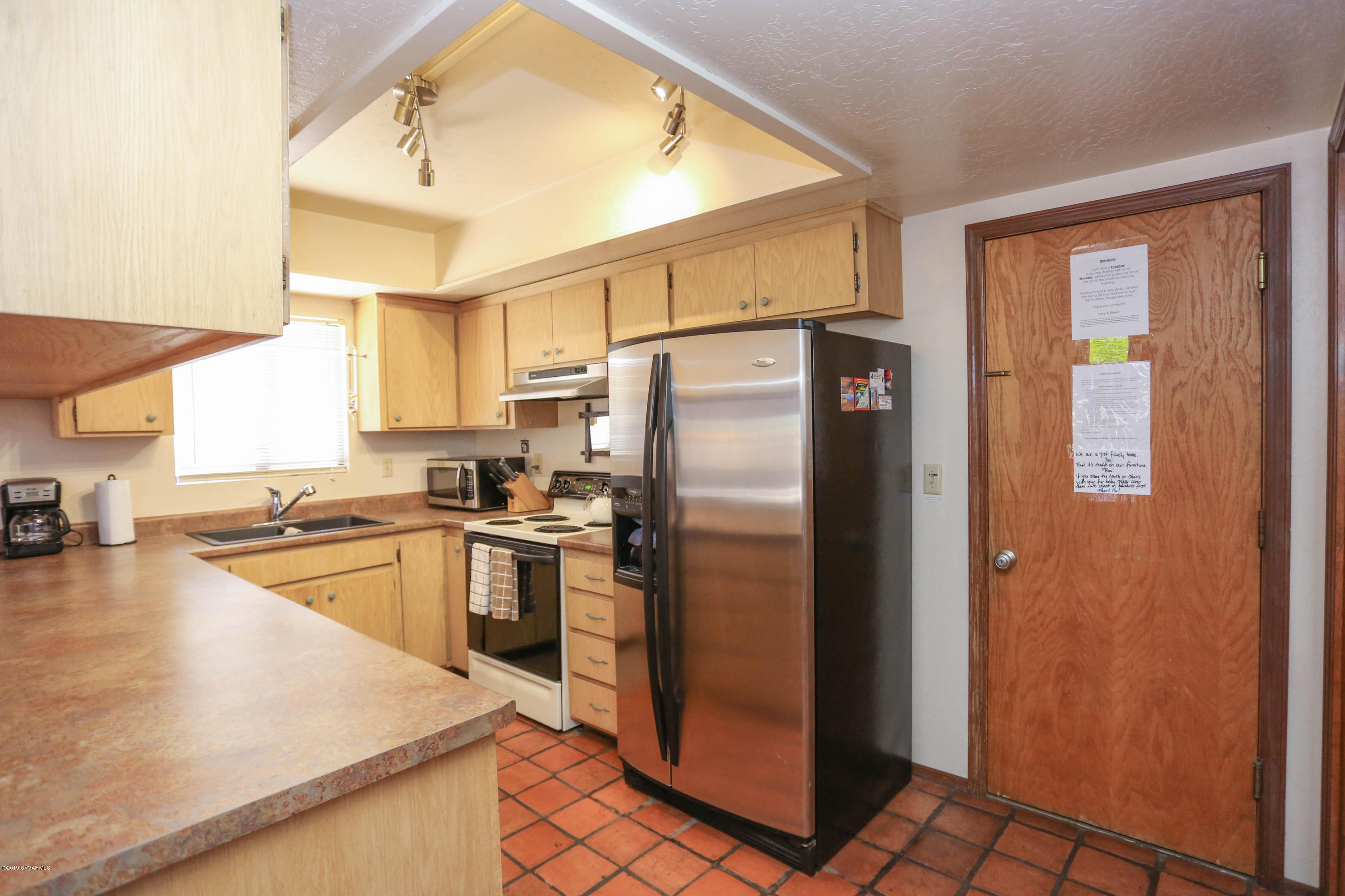 120 Rimrock Ride Sedona, AZ 86351 - Photo 11 of 36 Kitchen