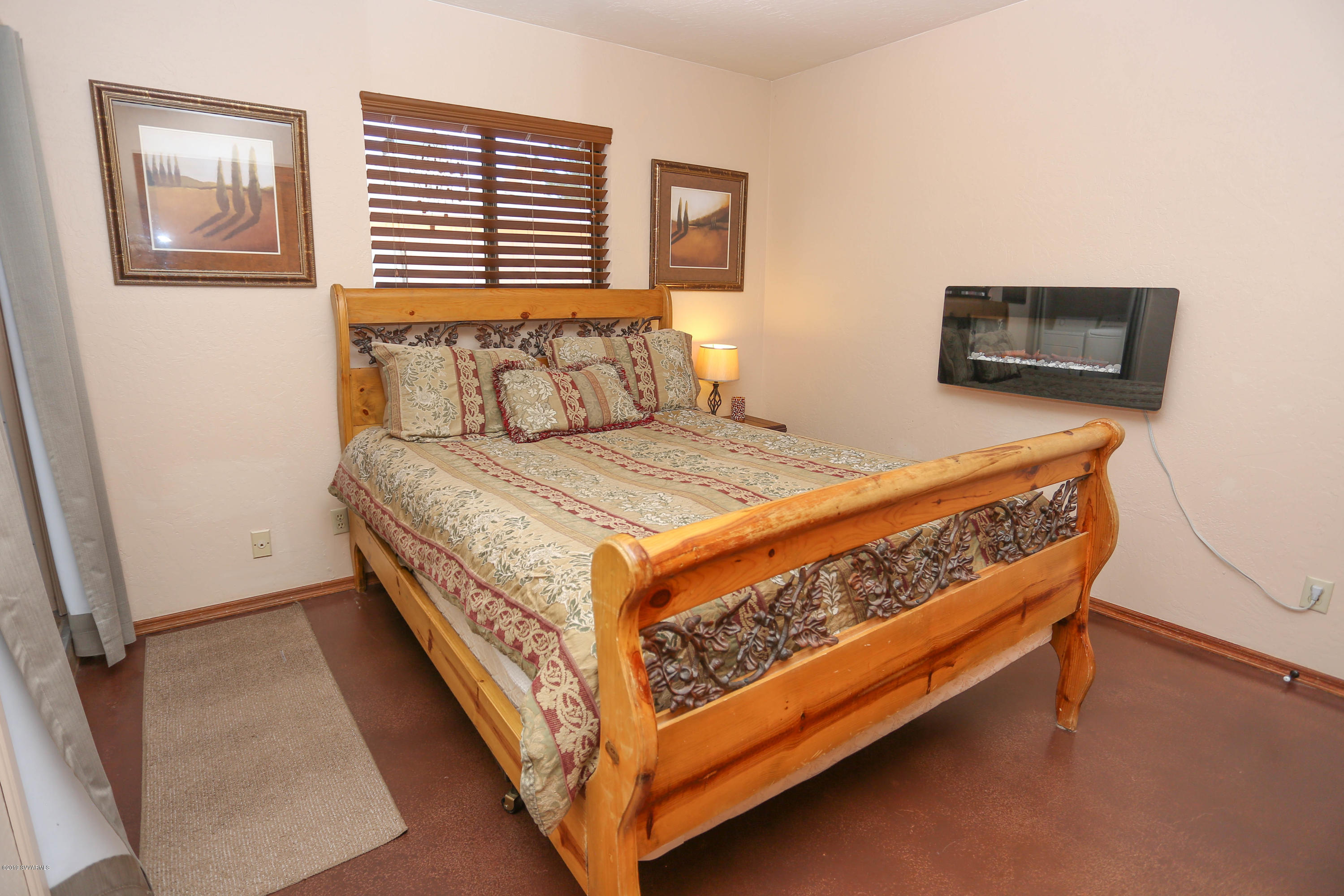 120 Rimrock Ride Sedona, AZ 86351 - Photo 16 of 36 Second Bedroom