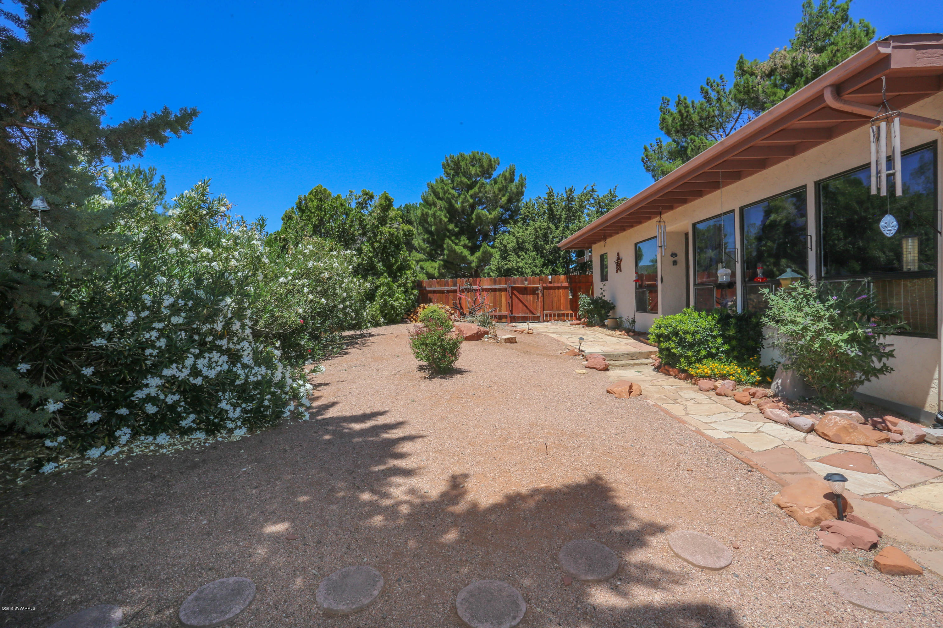 120 Rimrock Ride Sedona, AZ 86351 - Photo 28 of 36 Yard