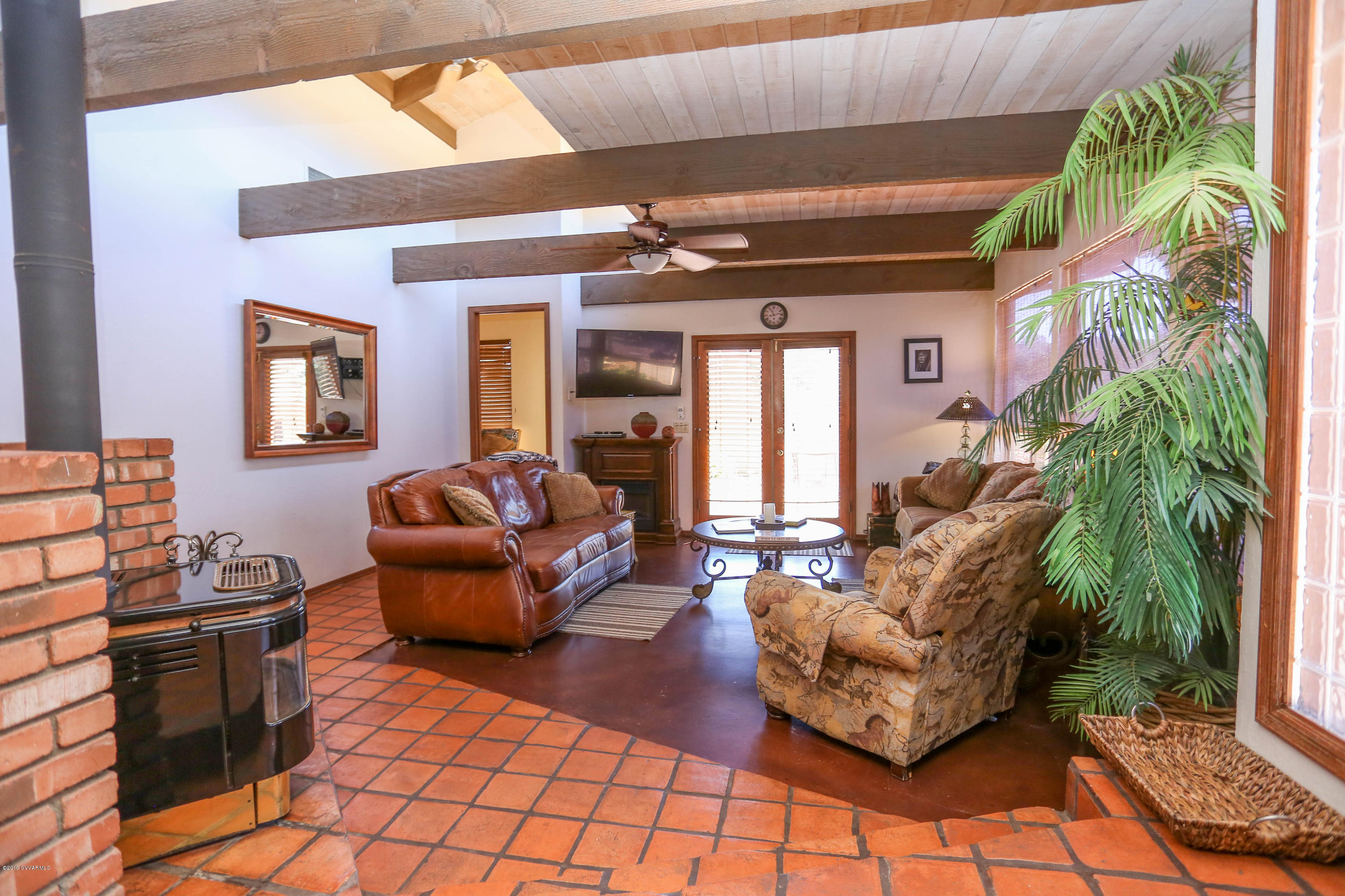 120 Rimrock Ride Sedona, AZ 86351 - Photo 5 of 36 Living Room