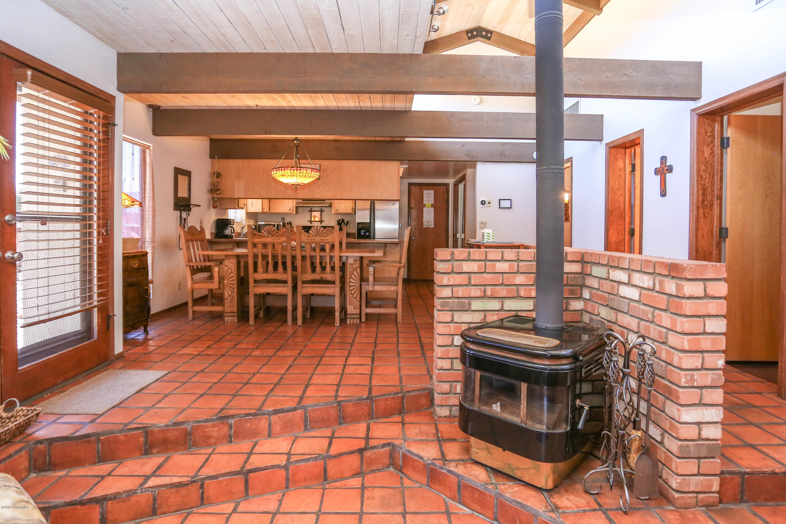120 Rimrock Ride Sedona, AZ 86351 - Photo 6 of 36 Living Room Wood Burning Fire Place