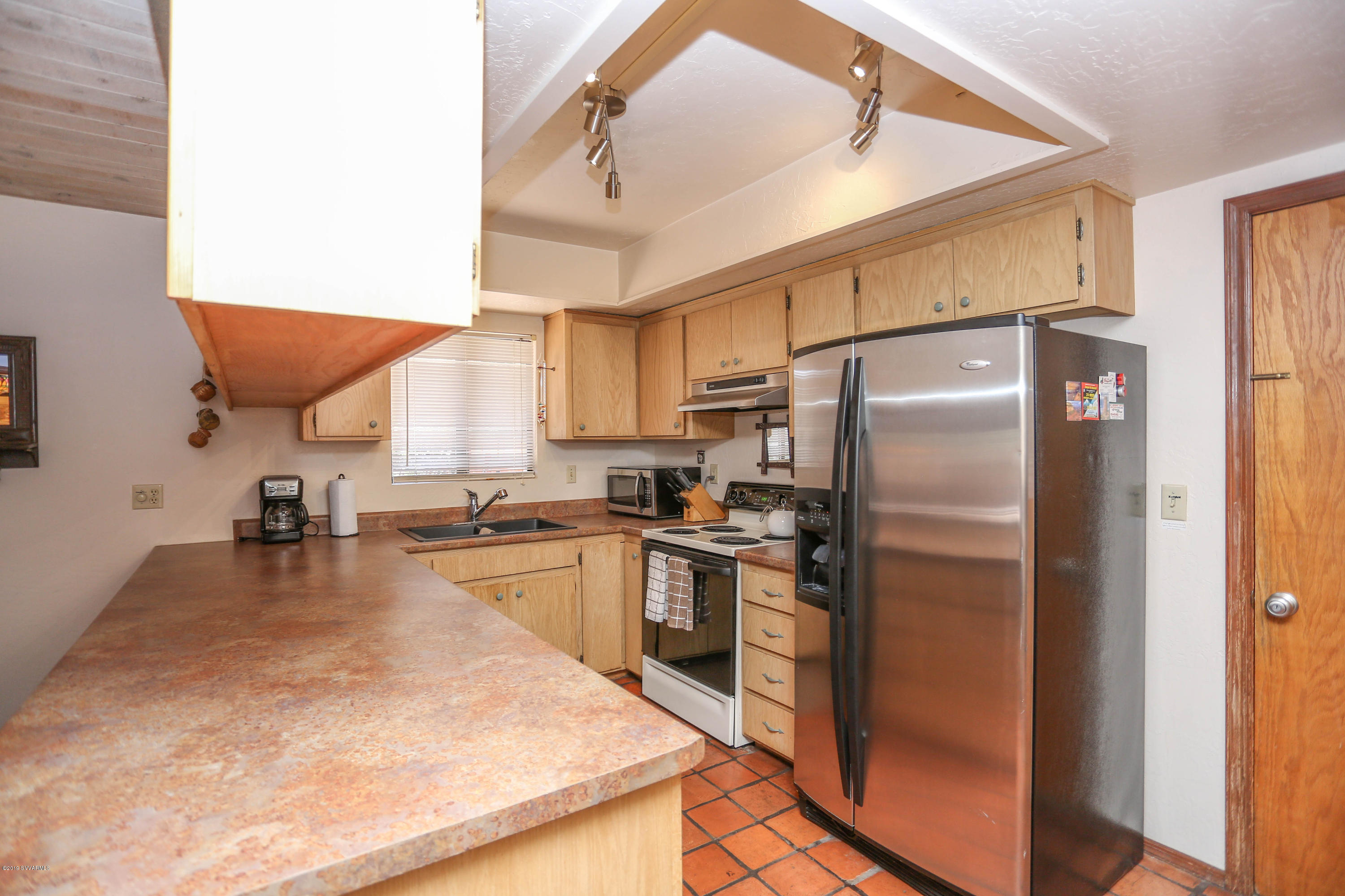 120 Rimrock Ride Sedona, AZ 86351 - Photo 10 of 36 Kitchen