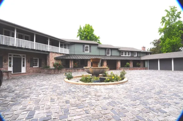 $12,995,000 | 389 Moore Road, Woodside, CA 94062