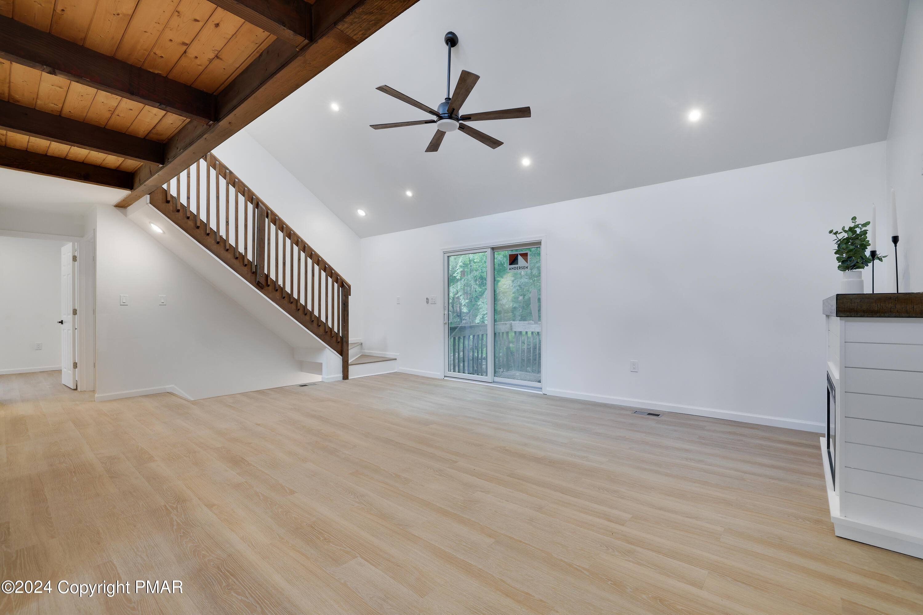 6339 Decker Road Bushkill, PA 18324 - Photo 5 of 58 5-Living Area 4