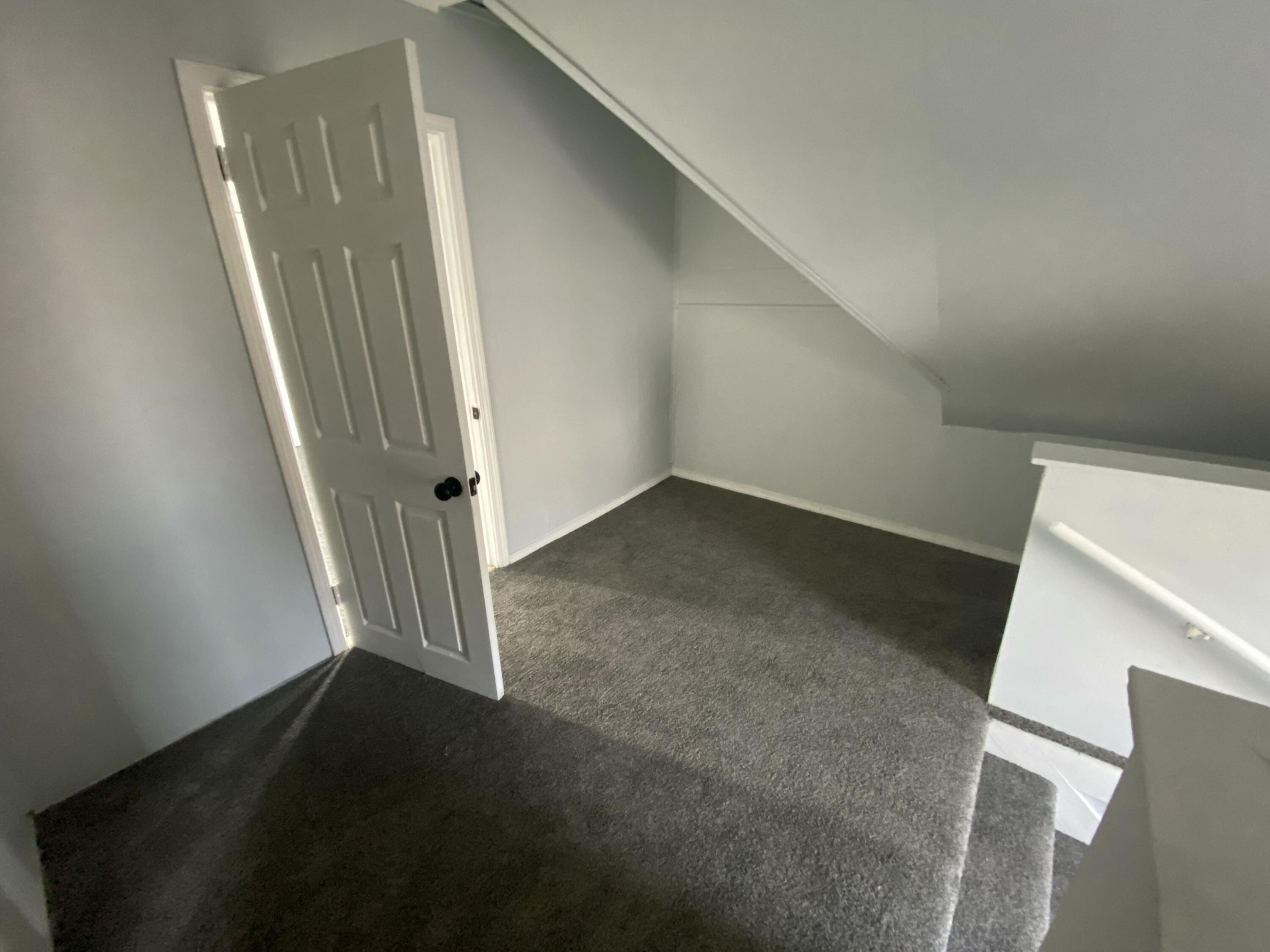 3003 North 20th Street Milwaukee, WI 53206 - Photo 13 of 21 20th-Landing