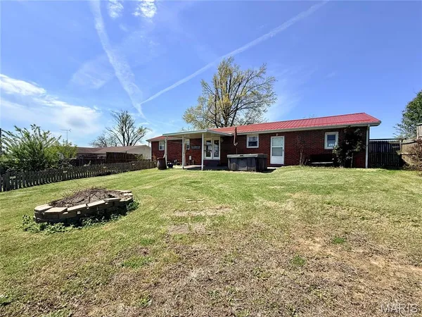 $229,000 | 415 South French Lane, Perryville, MO 63775