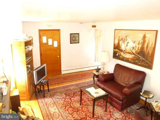4311 Silver Spring Road Perry Hall, MD 21236 - Photo 21 of 30 Living Room