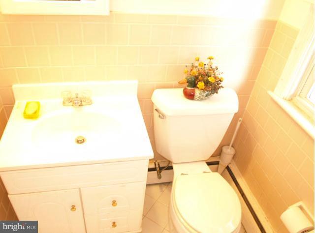 4311 Silver Spring Road Perry Hall, MD 21236 - Photo 23 of 30 Bathroom