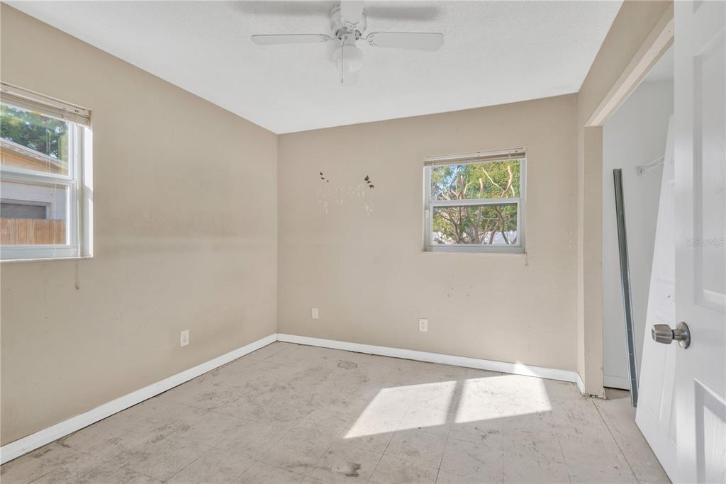 8232 Lark Street Seminole, FL 33777 - Photo 16 of 29