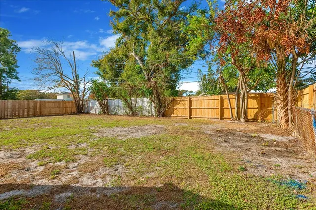 a view of outdoor space with garden view