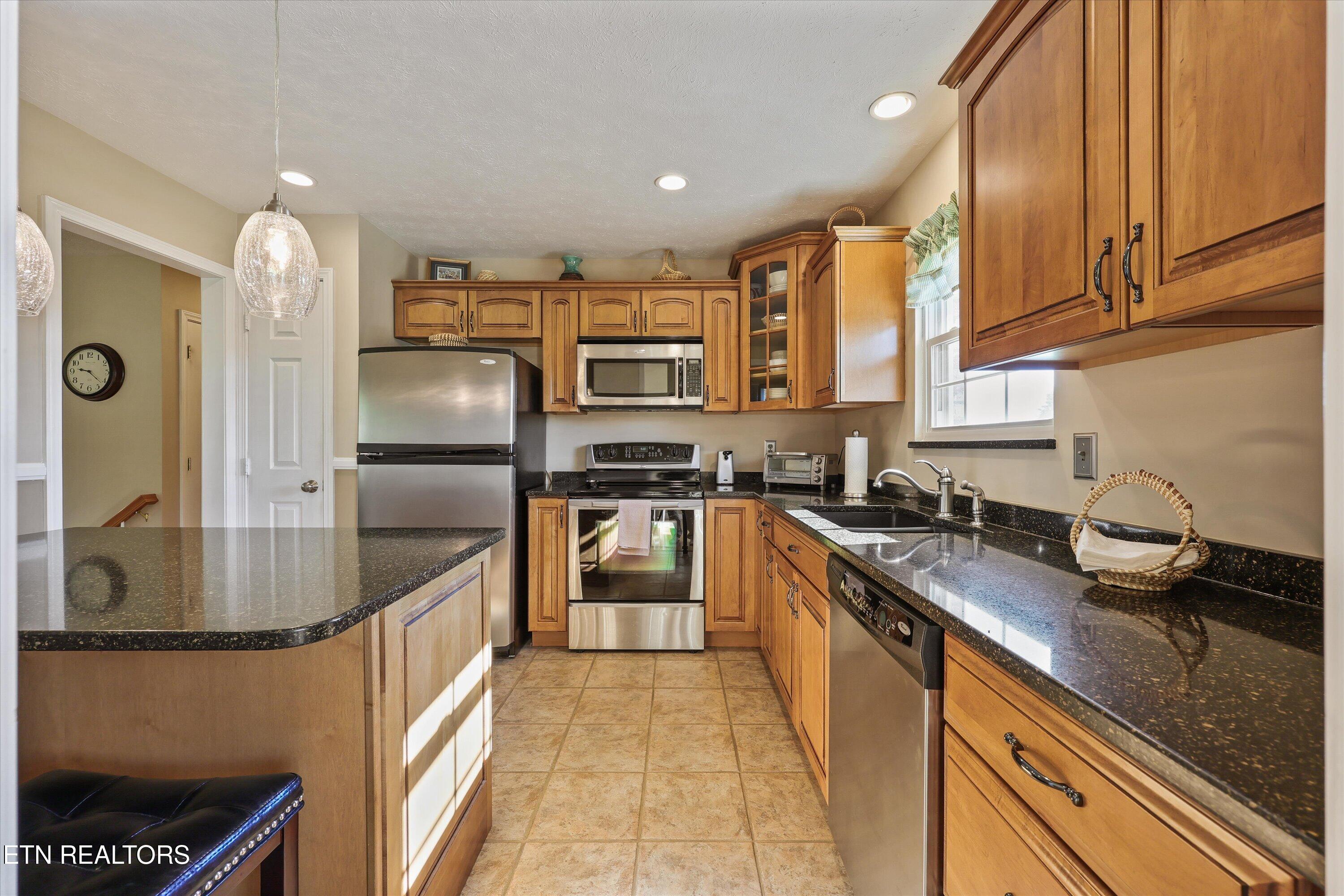 10404 Cobb Lane Mascot, TN 37806 - Photo 10 of 45 11-10404 Cobb Ln 12