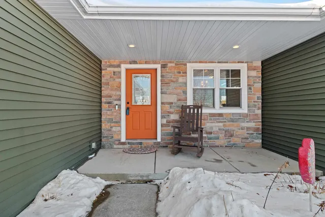 $589,900 | 845 Wildrose Lane, Sobieski, WI 54171