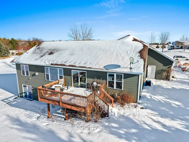 $589,900 | 845 Wildrose Lane, Sobieski, WI 54171