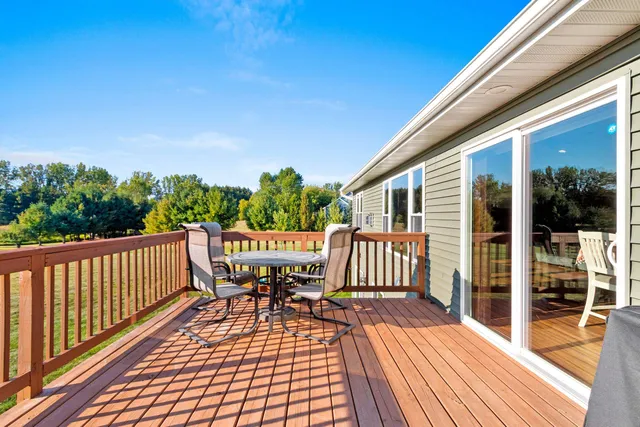 $589,900 | 845 Wildrose Lane, Sobieski, WI 54171