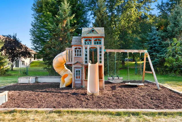 $589,900 | 845 Wildrose Lane, Sobieski, WI 54171