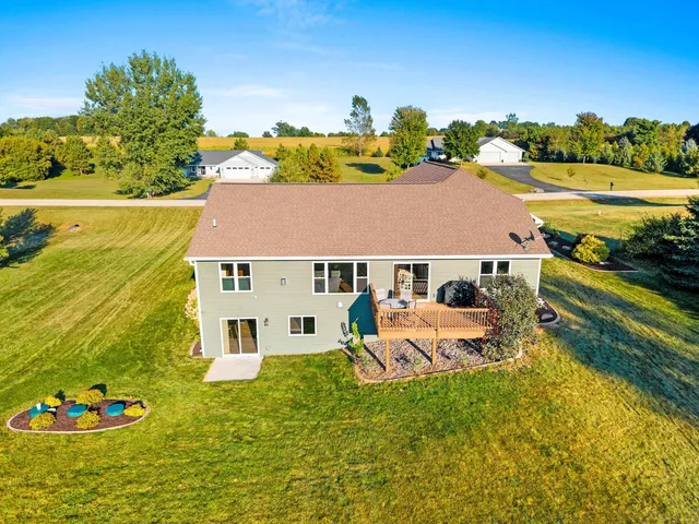 $589,900 | 845 Wildrose Lane, Sobieski, WI 54171