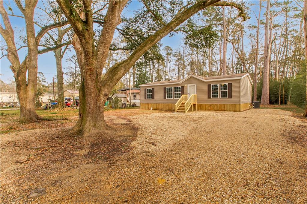 25136 East Street Springfield, LA 70462 - Photo 3 of 23 Gallery Image 3