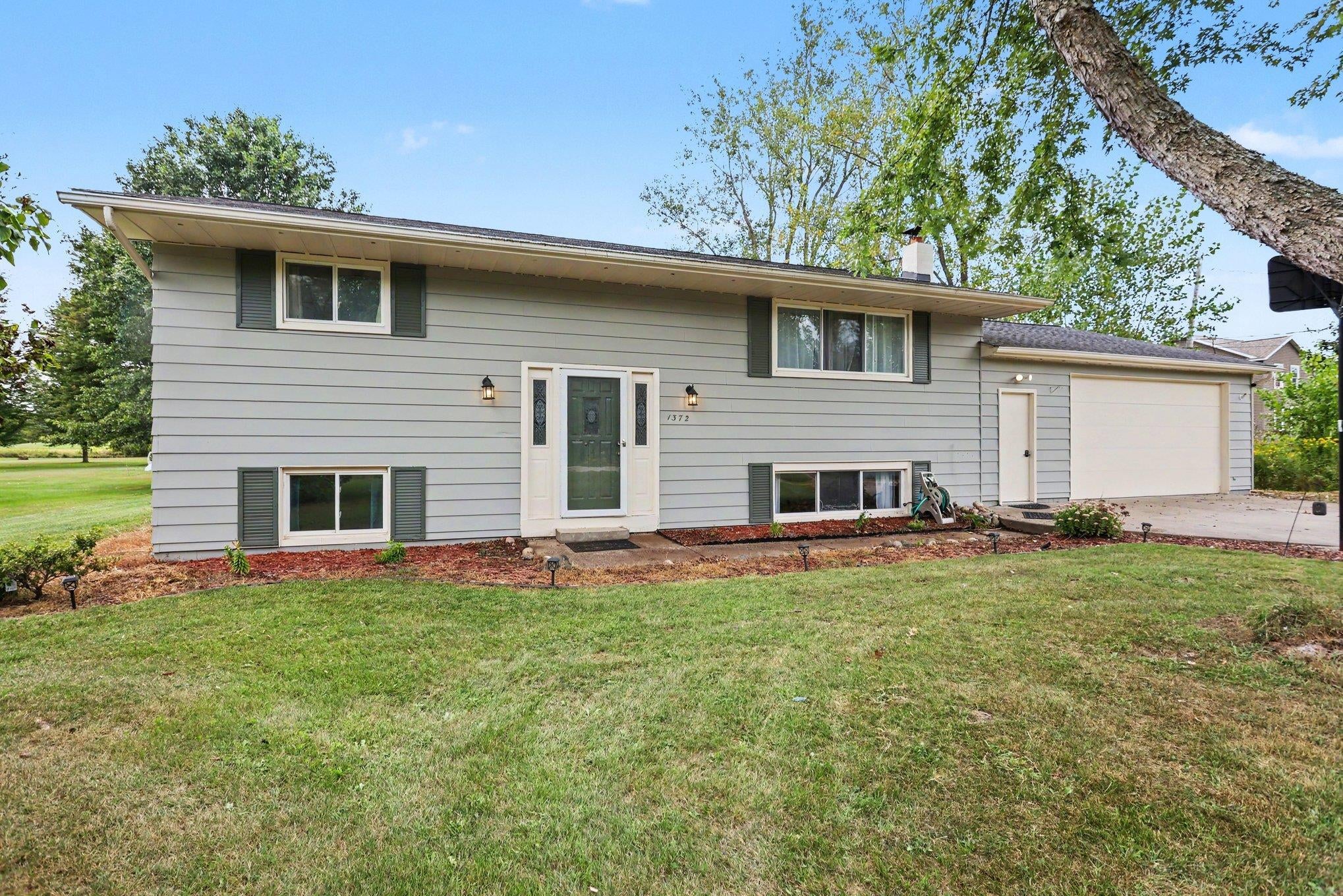 1372 South Nine Mile Road Kawkawlin, MI 48631 - Photo 1 of 21 Gallery Image 1