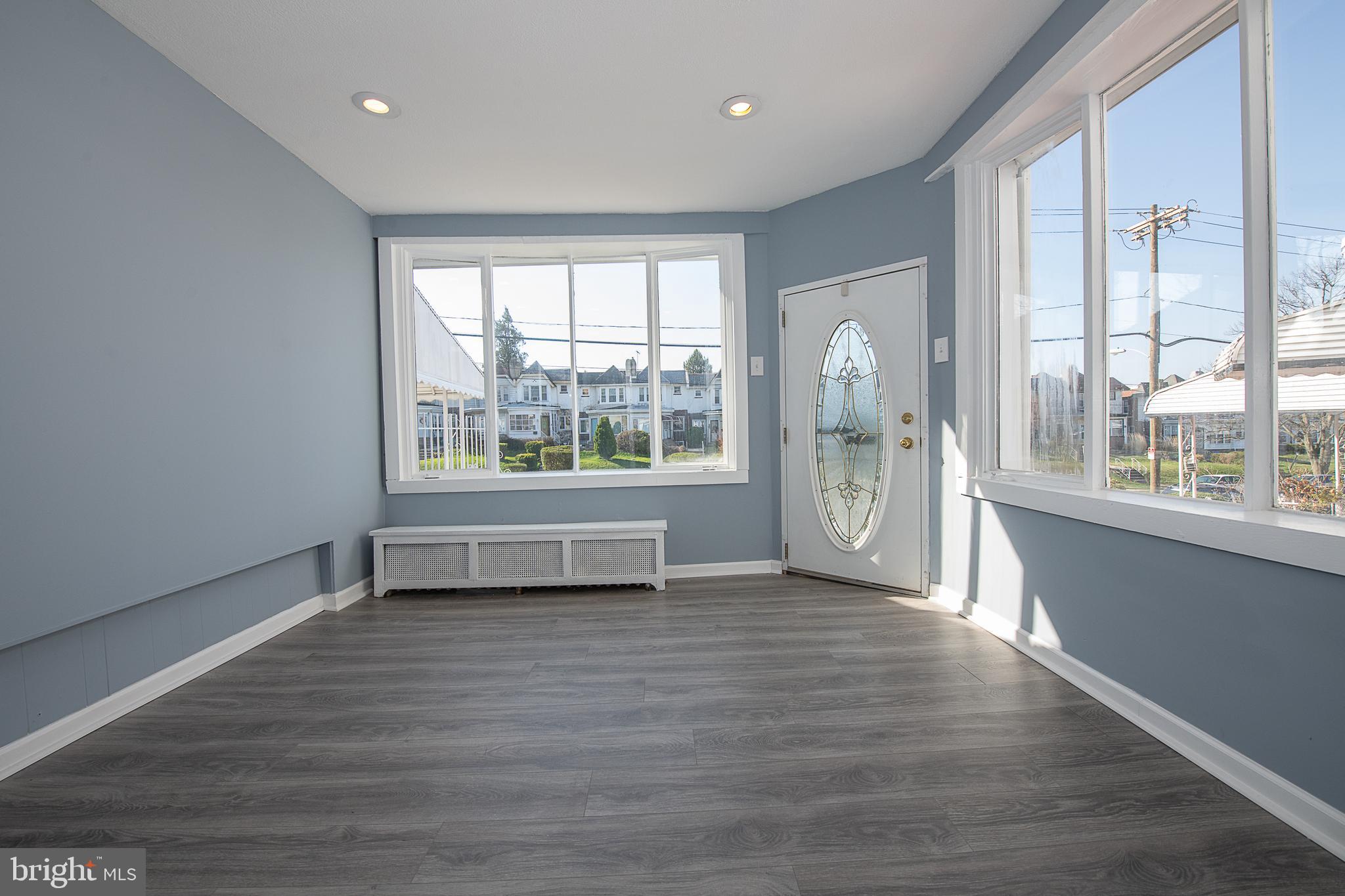 5607 Gainor Road Philadelphia, PA 19131 - Photo 2 of 29 Foyer