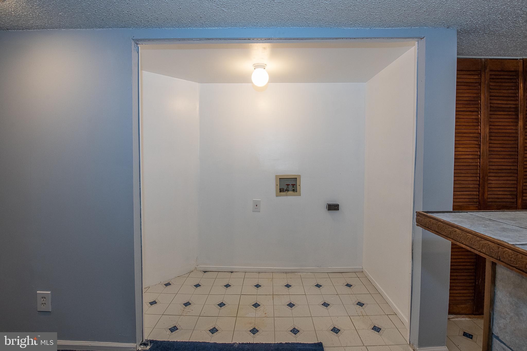 5607 Gainor Road Philadelphia, PA 19131 - Photo 22 of 29 Laundry Hookups
