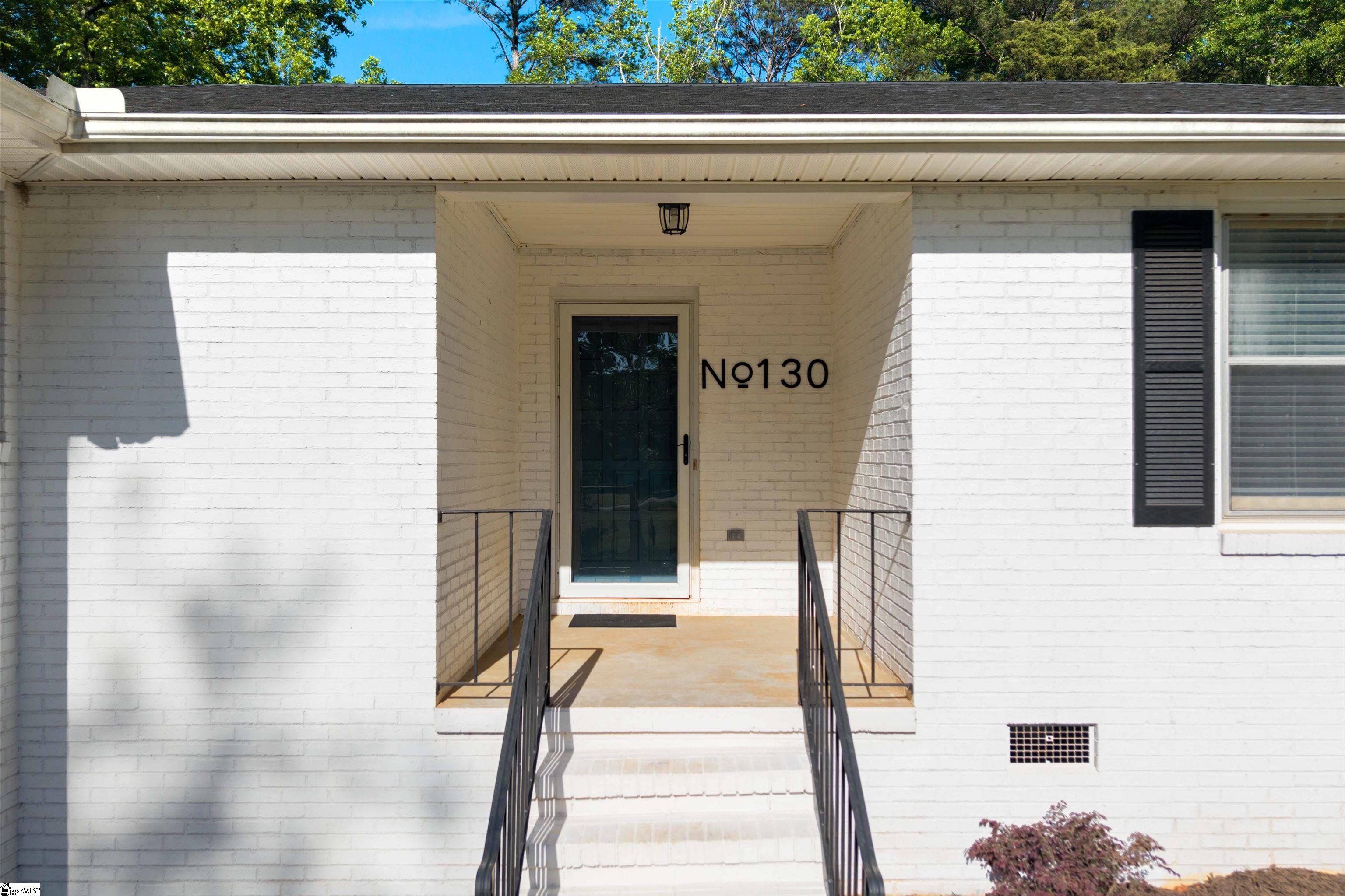 130 Daniel Drive Anderson, SC 29626 - Photo 2 of 46