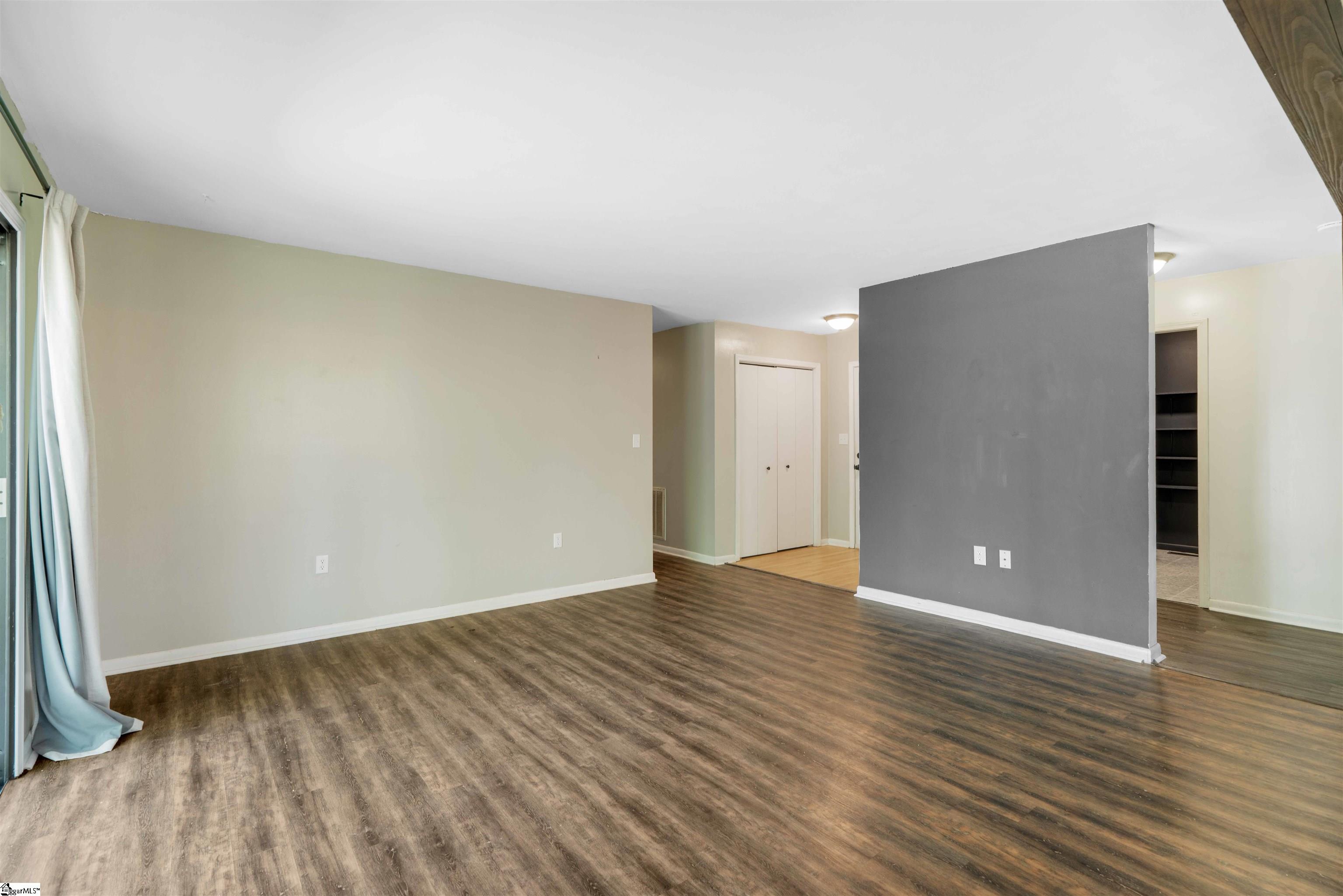 130 Daniel Drive Anderson, SC 29626 - Photo 5 of 46