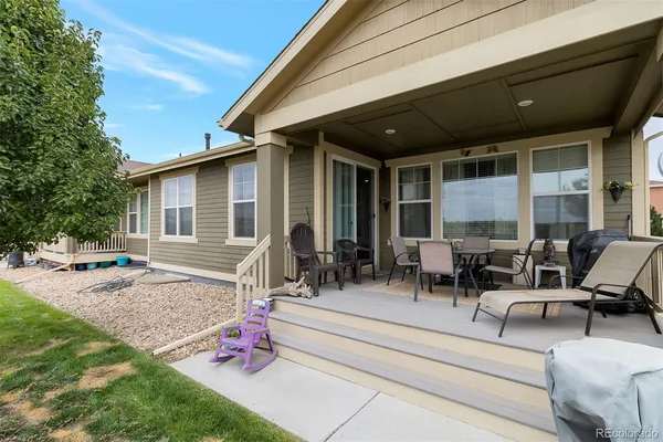 a view of livingroom with furniture and outdoor seating