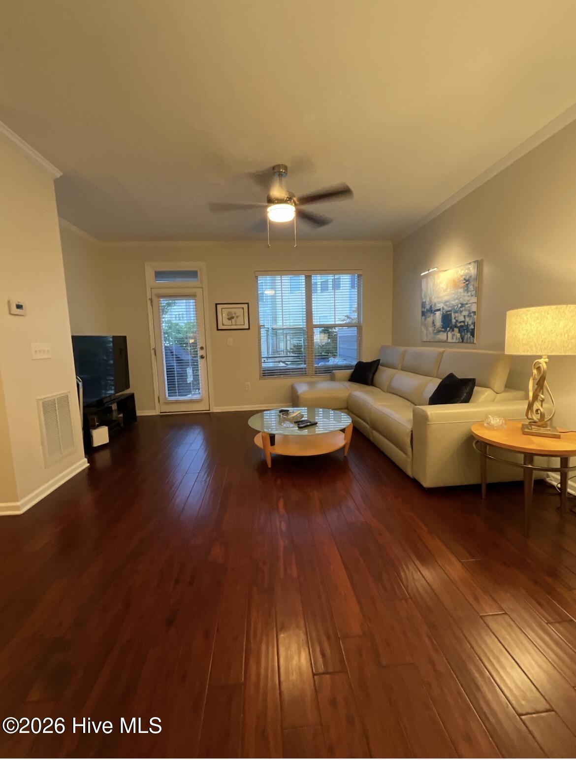 1408 Crafton Way Raleigh, NC 27607 - Photo 10 of 38 Living Room