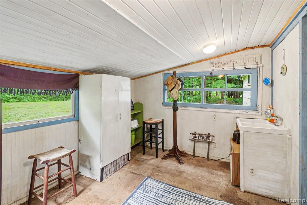 11180 Dunham Road Hartland, MI 48353 - Photo 20 of 31 Gallery Image 20