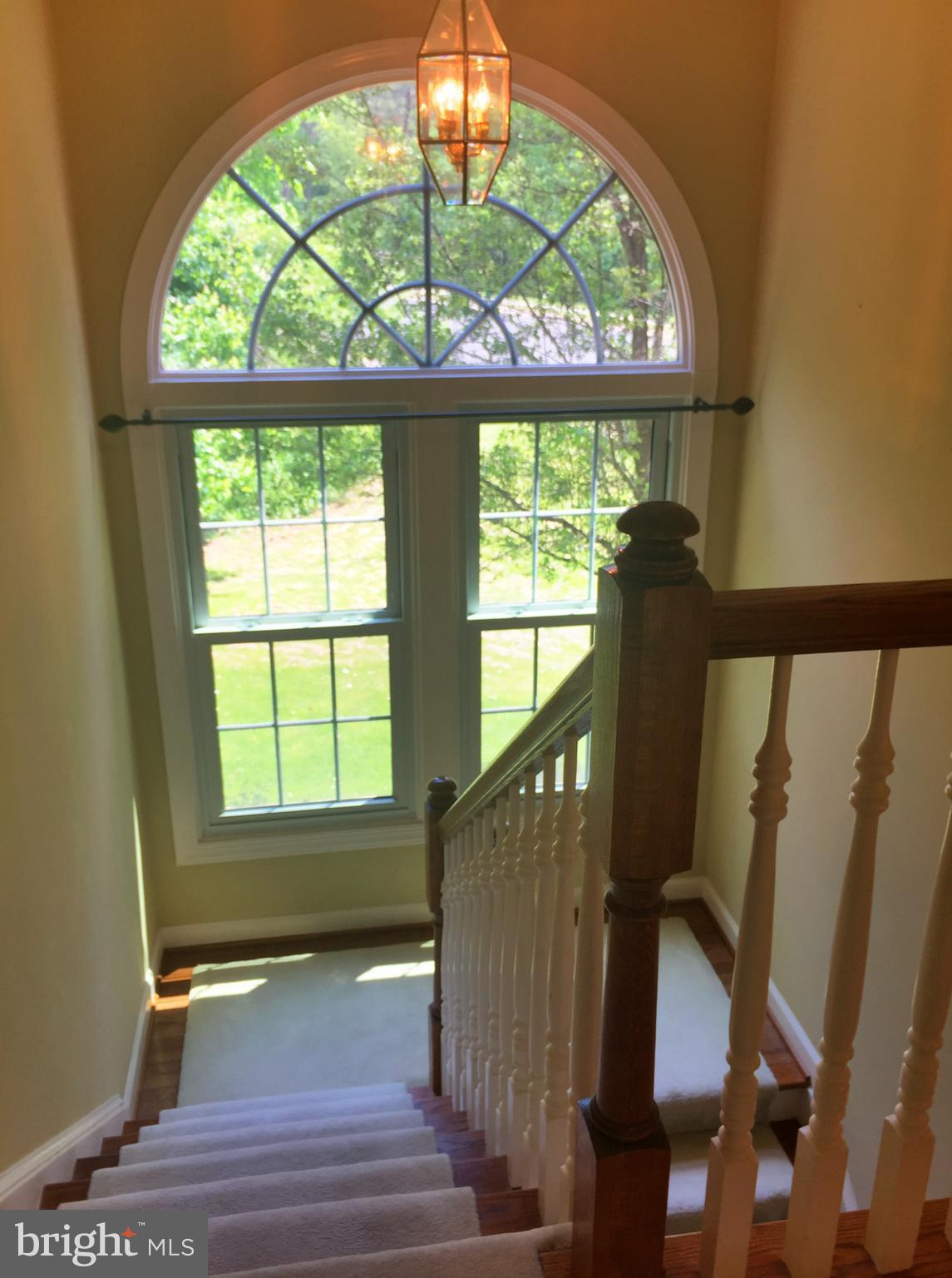 14400 Clubhouse Road Gainesville, VA 20155 - Photo 18 of 30 Stairs