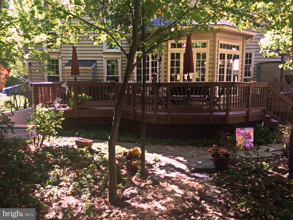14400 Clubhouse Road Gainesville, VA 20155 - Photo 24 of 30 Large Deck