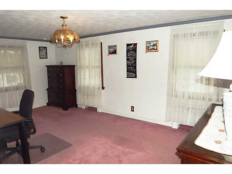 220 Woodhaven Road Pawtucket, RI 02861 - Photo 9 of 25 Bedroom.