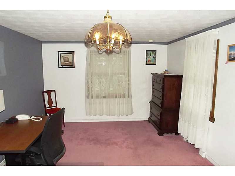 220 Woodhaven Road Pawtucket, RI 02861 - Photo 10 of 25 Bedroom.